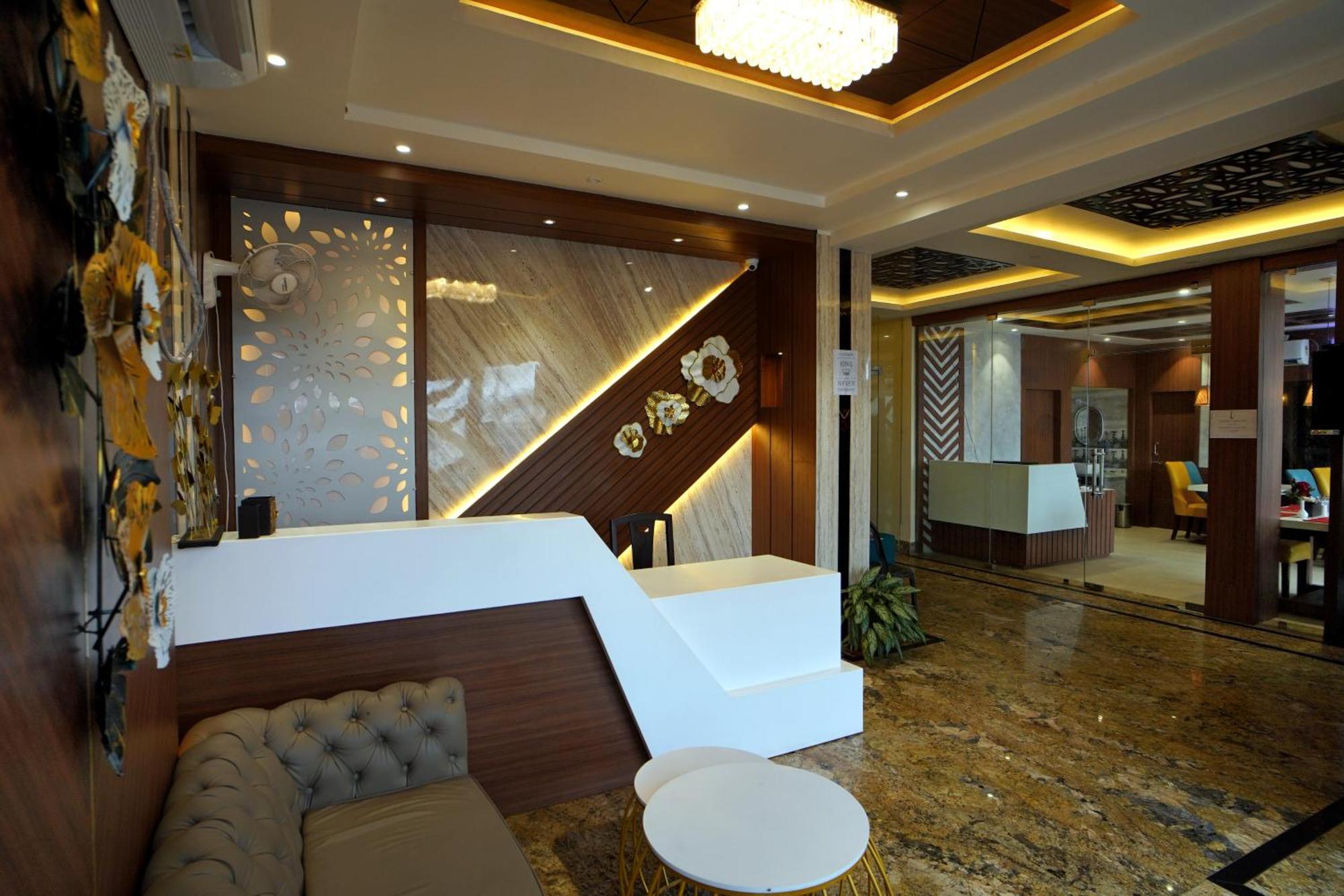 Royal Sea View !! Beach Front With Free Wifi !! ดีกา ภายนอก รูปภาพ
